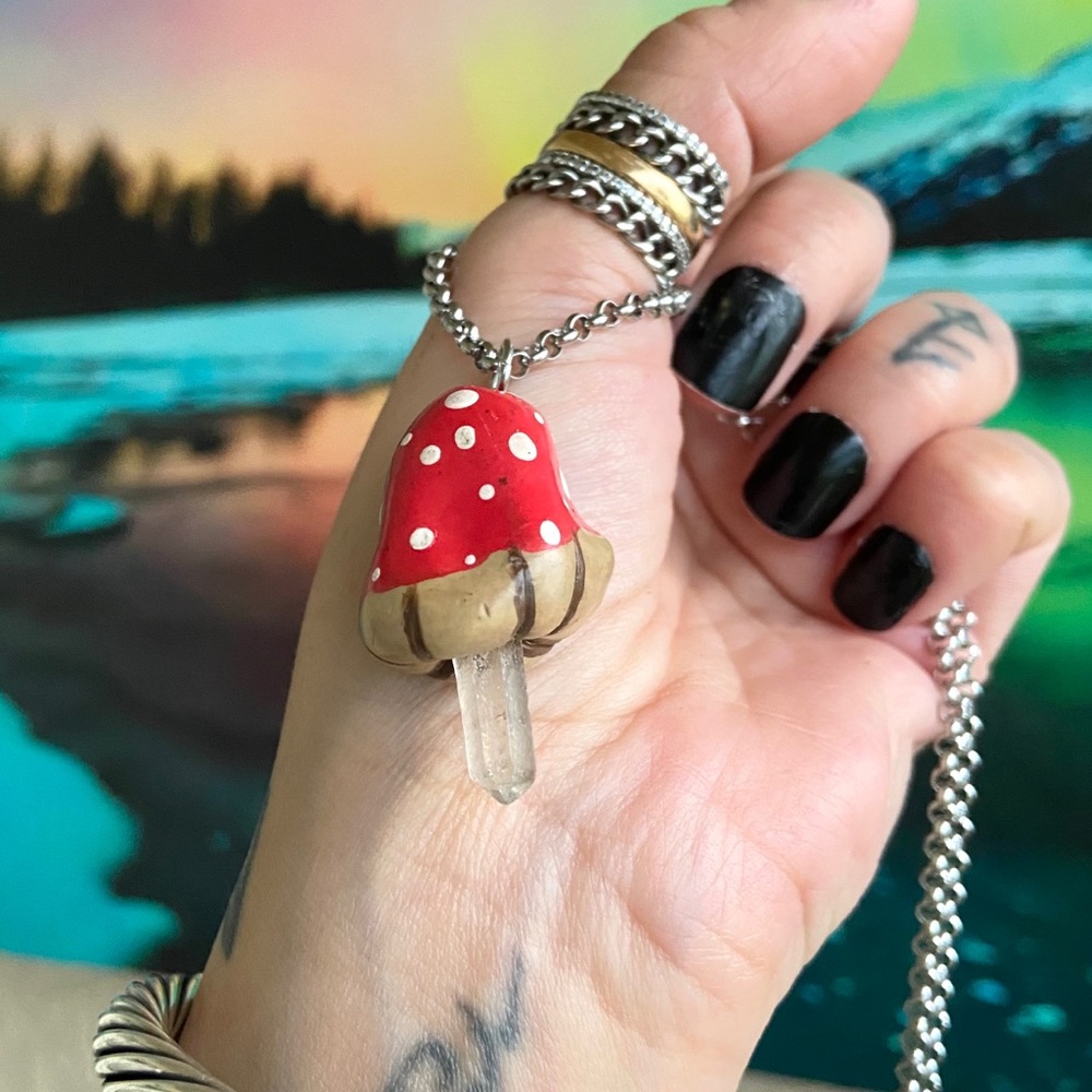 🔴clay & crystal quartz mushroom steel necklace - Picture 8 of 13